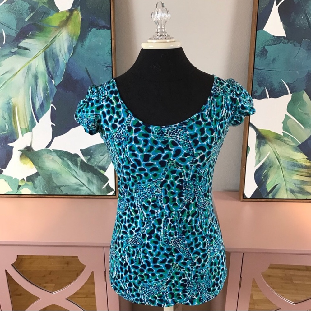 Lilly Pulitzer Knit Cap Sleeve Giraffe Top